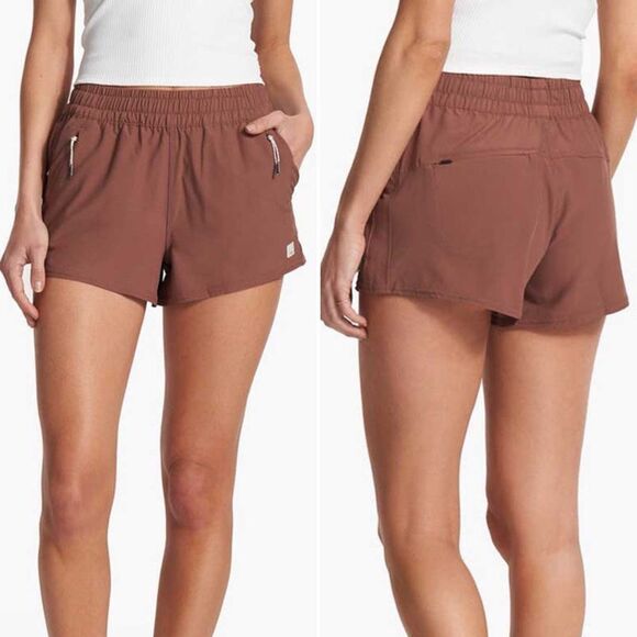 Vuori Pants - Vuori Dash Shorts in Hazelnut Size S